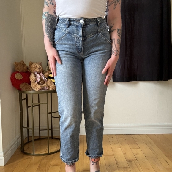 Guess Blue Mom Jeans - Picture 1 of 7